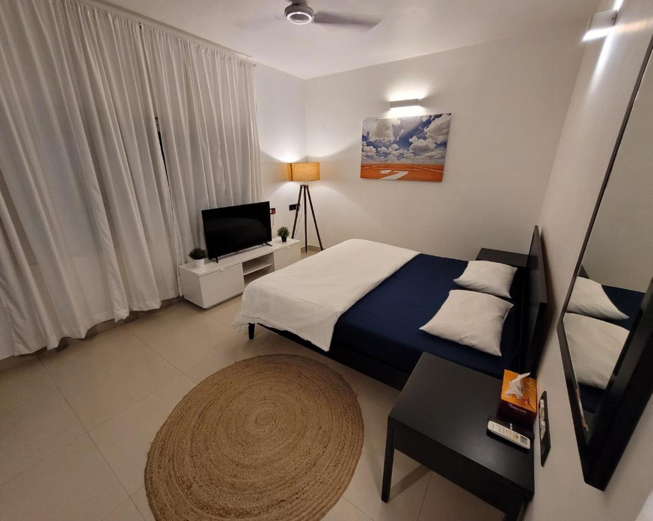 Lotus Korean Hotel 벵갈루루 외부 사진